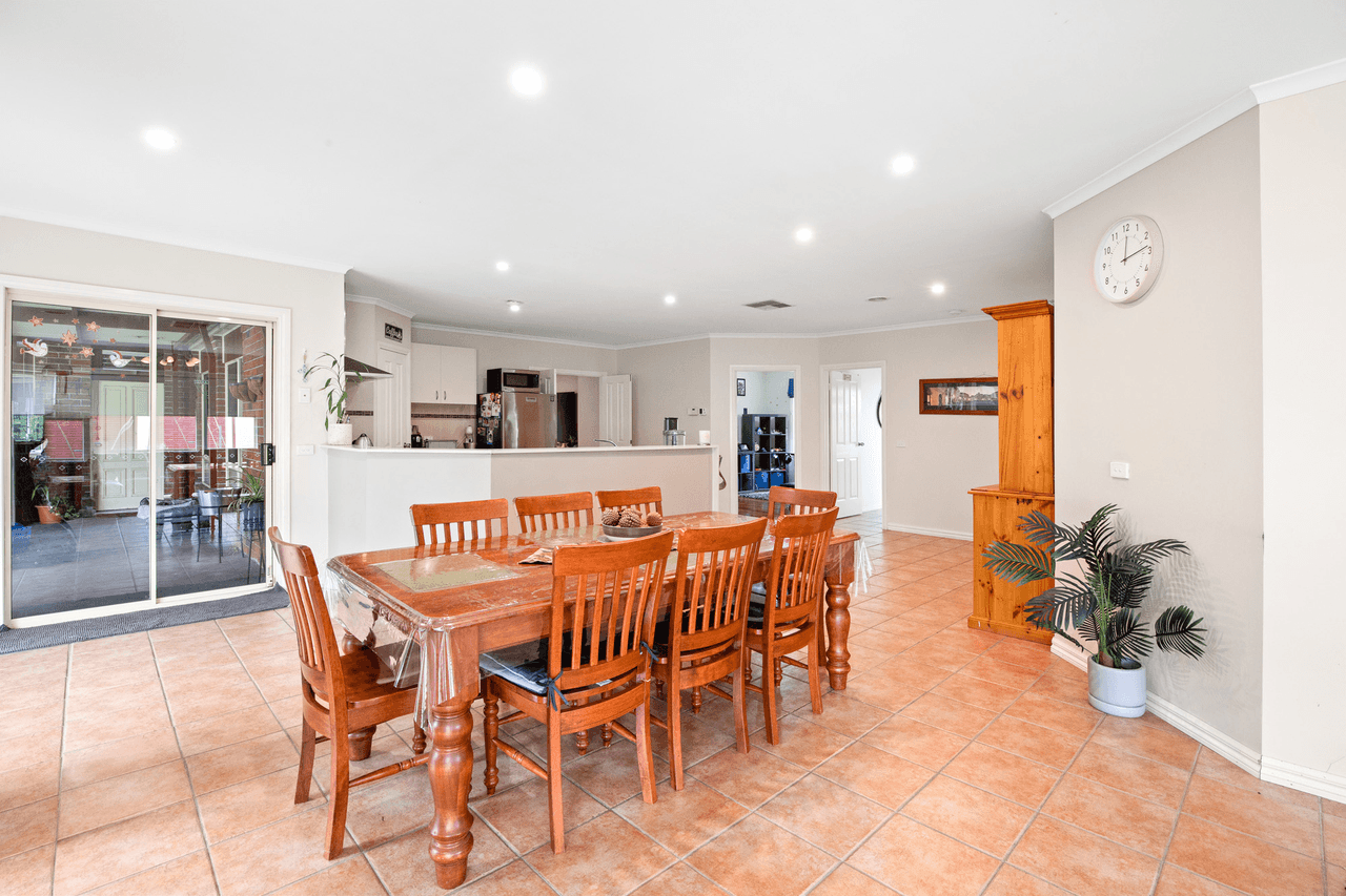 17 Torquata Court, HOPPERS CROSSING, VIC 3029