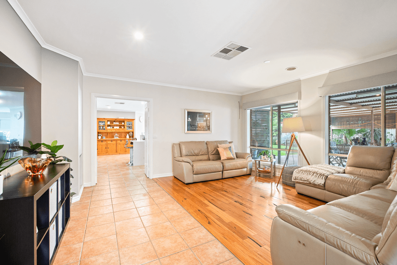 17 Torquata Court, HOPPERS CROSSING, VIC 3029