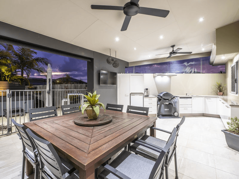 24-26 Rolland Parade, WARNER, QLD 4500