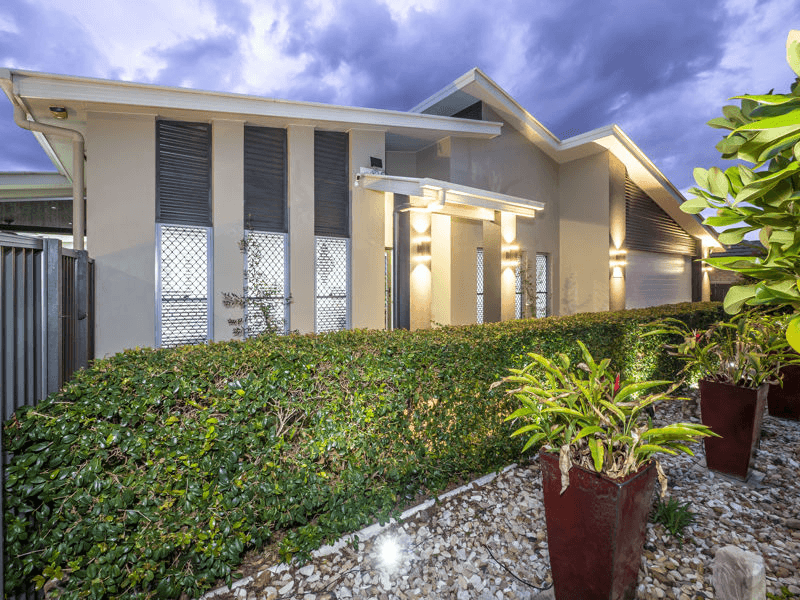 24-26 Rolland Parade, WARNER, QLD 4500