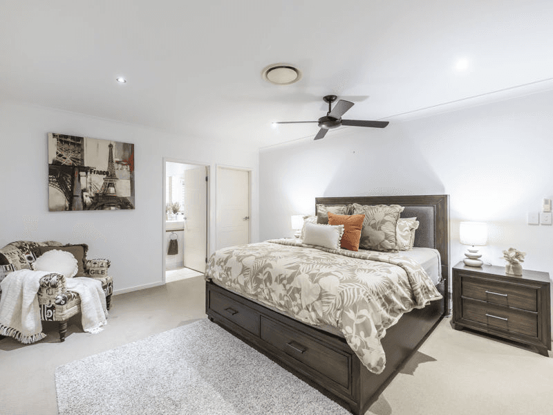 24-26 Rolland Parade, WARNER, QLD 4500