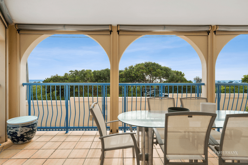 2/82 Peregian Esplanade, Peregian Beach, QLD 4573