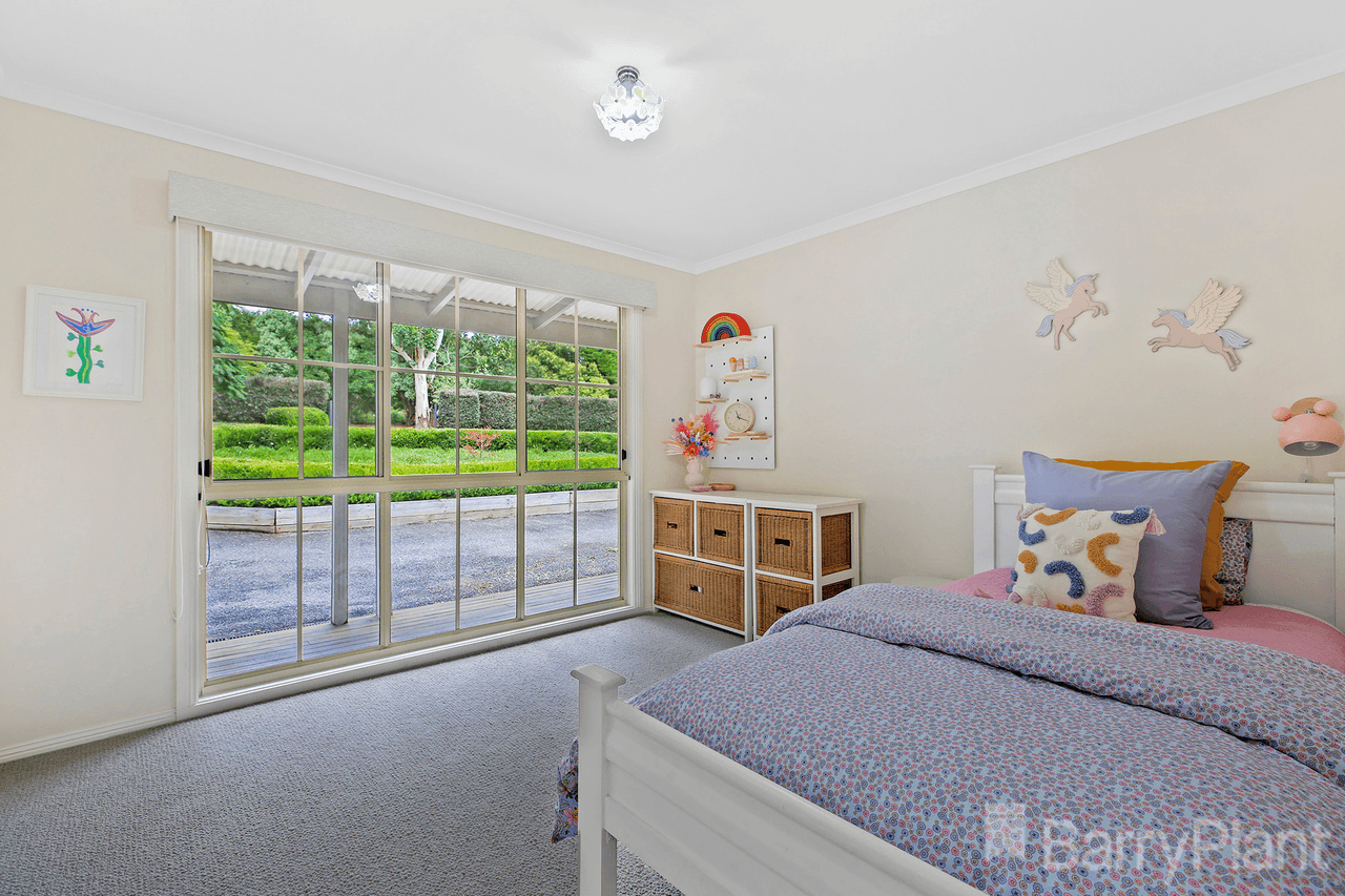 28 Pepperell Drive, Drouin, VIC 3818