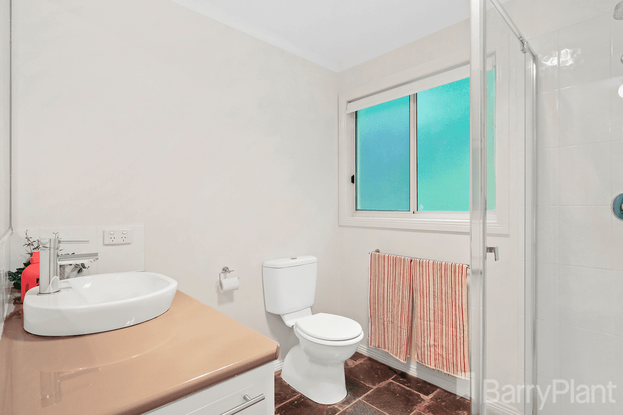 28 Pepperell Drive, Drouin, VIC 3818