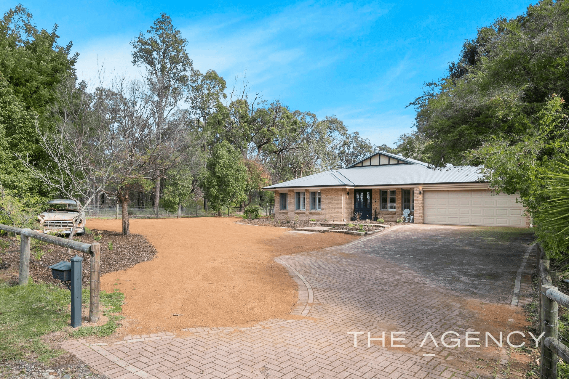 5 Hobbit Glade, Mundaring, WA 6073