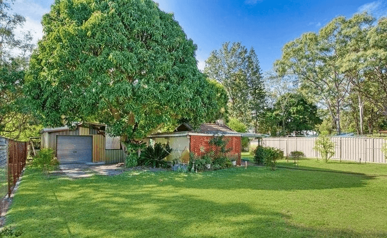 29 First Avenue, Beachmere, QLD 4510