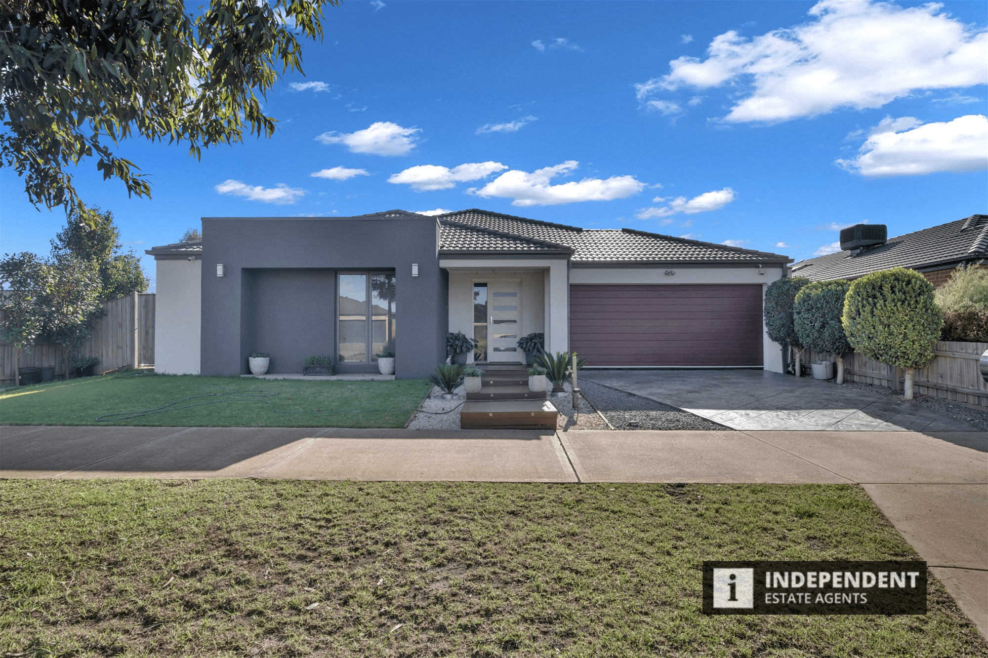 16 Mapleton Boulevard, MELTON SOUTH, VIC 3338