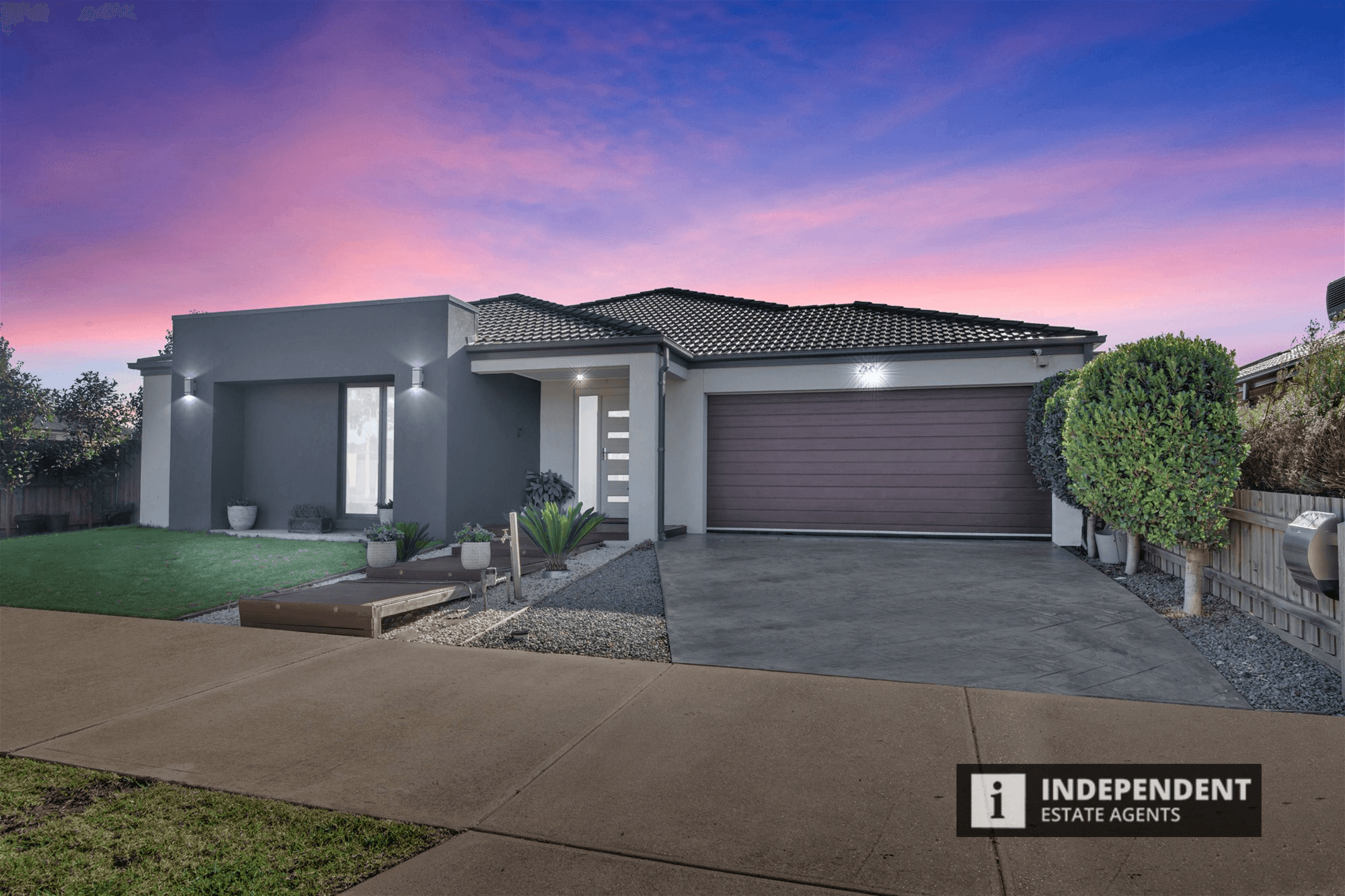 16 Mapleton Boulevard, MELTON SOUTH, VIC 3338