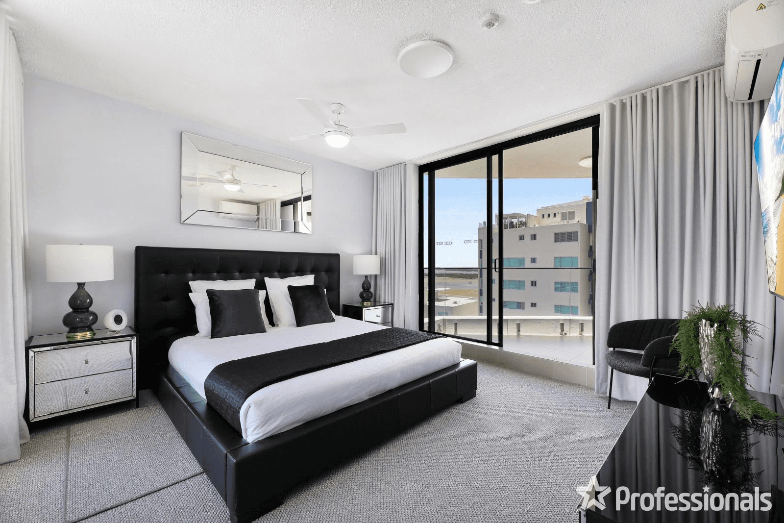 1501/41 Labrador Street, LABRADOR, QLD 4215