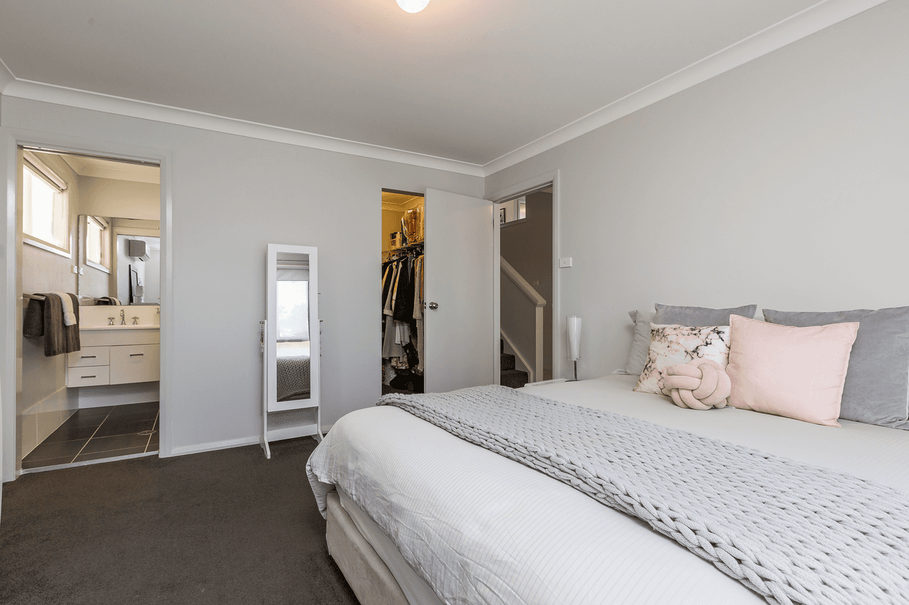 51 Beaton Avenue, RAYMOND TERRACE, NSW 2324