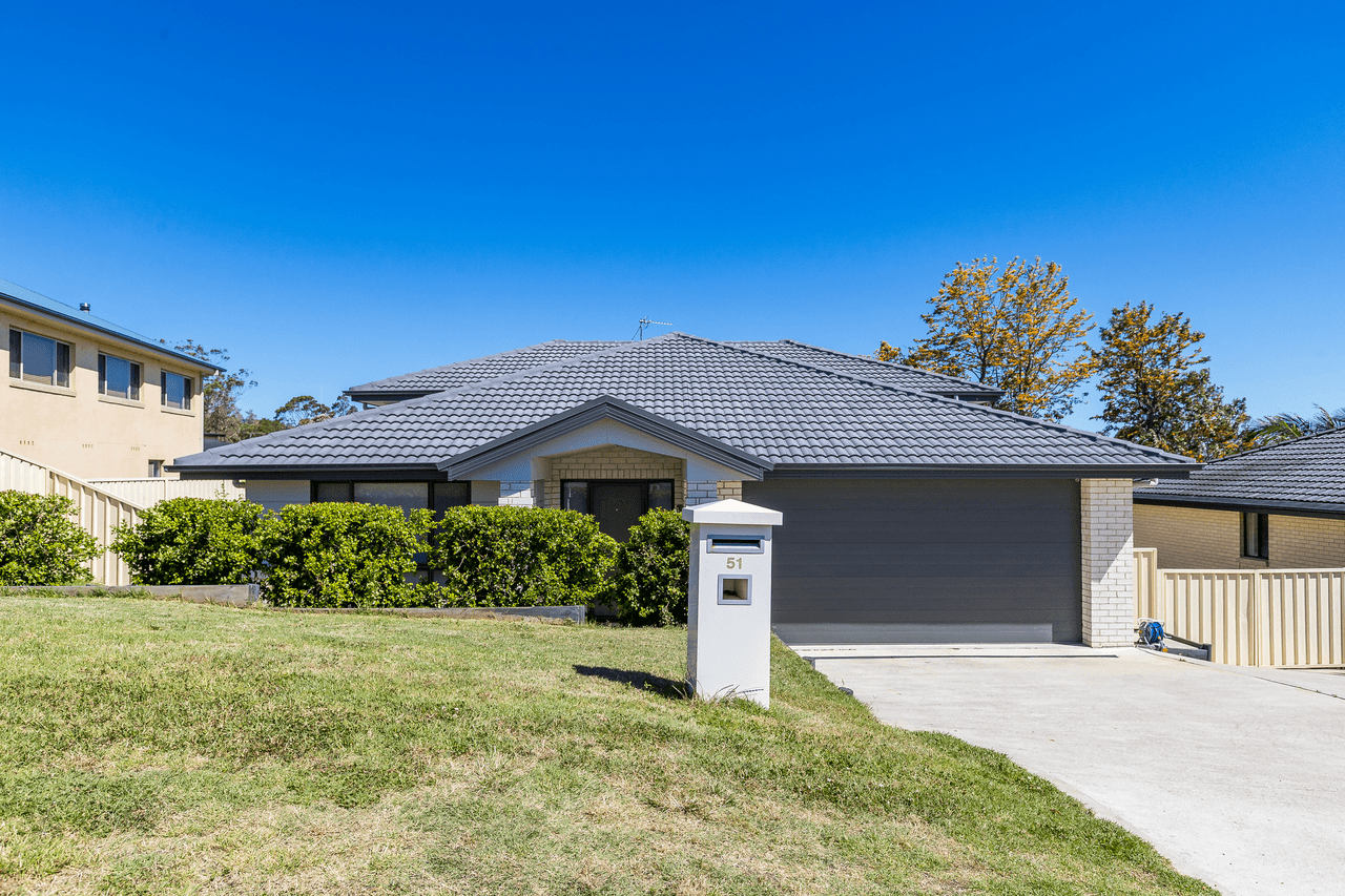 51 Beaton Avenue, RAYMOND TERRACE, NSW 2324