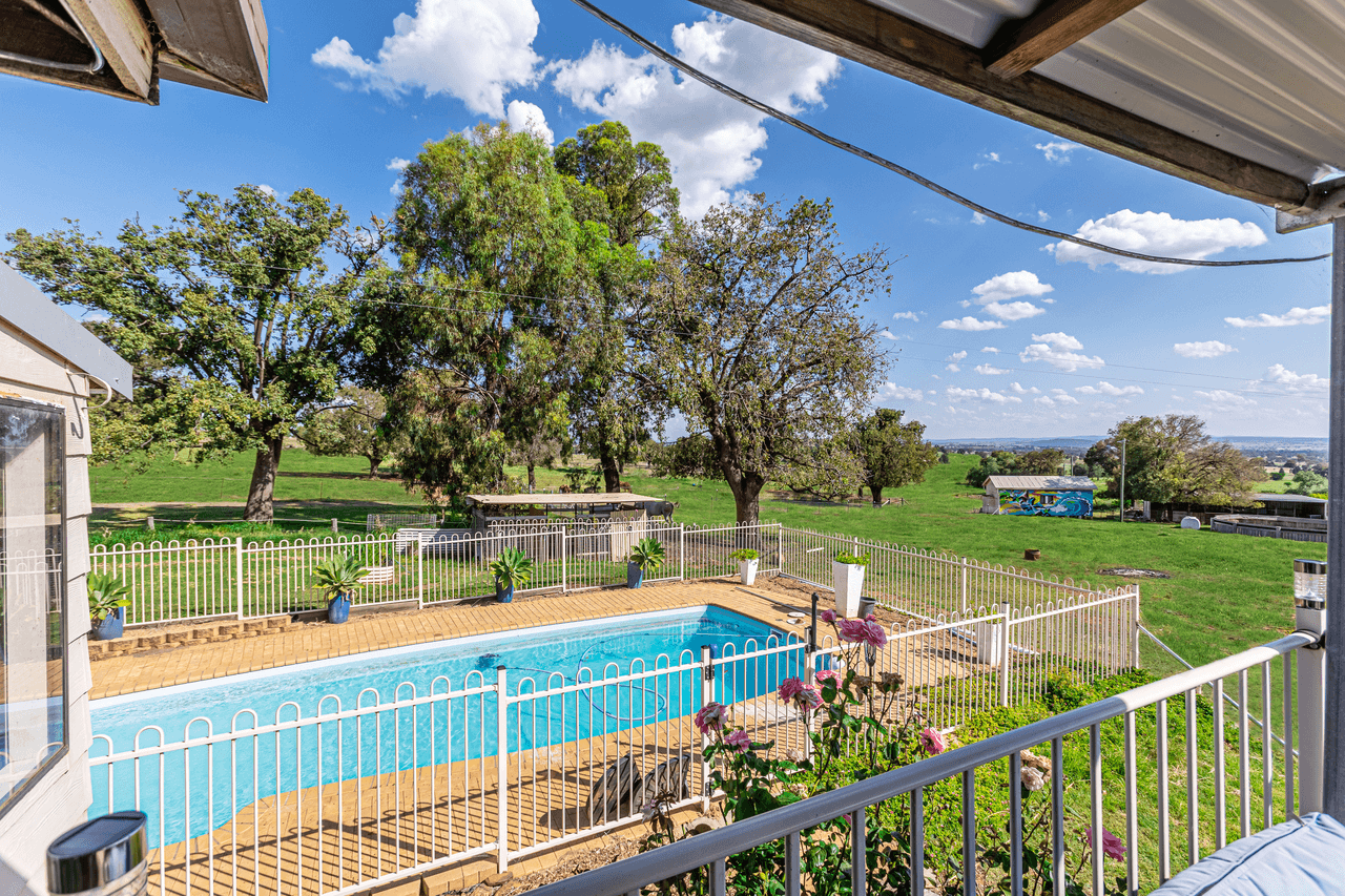 30L Bencubbin Drive, DUBBO, NSW 2830