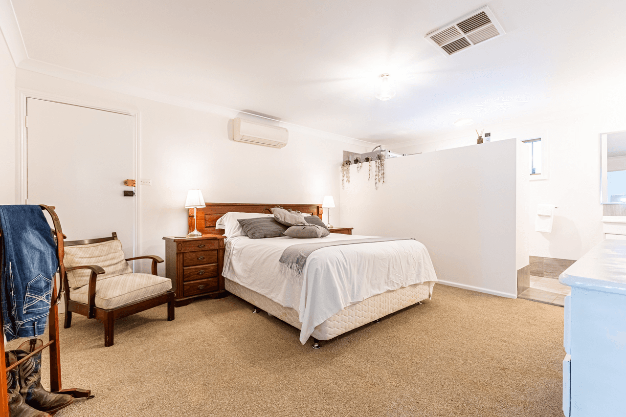 30L Bencubbin Drive, DUBBO, NSW 2830