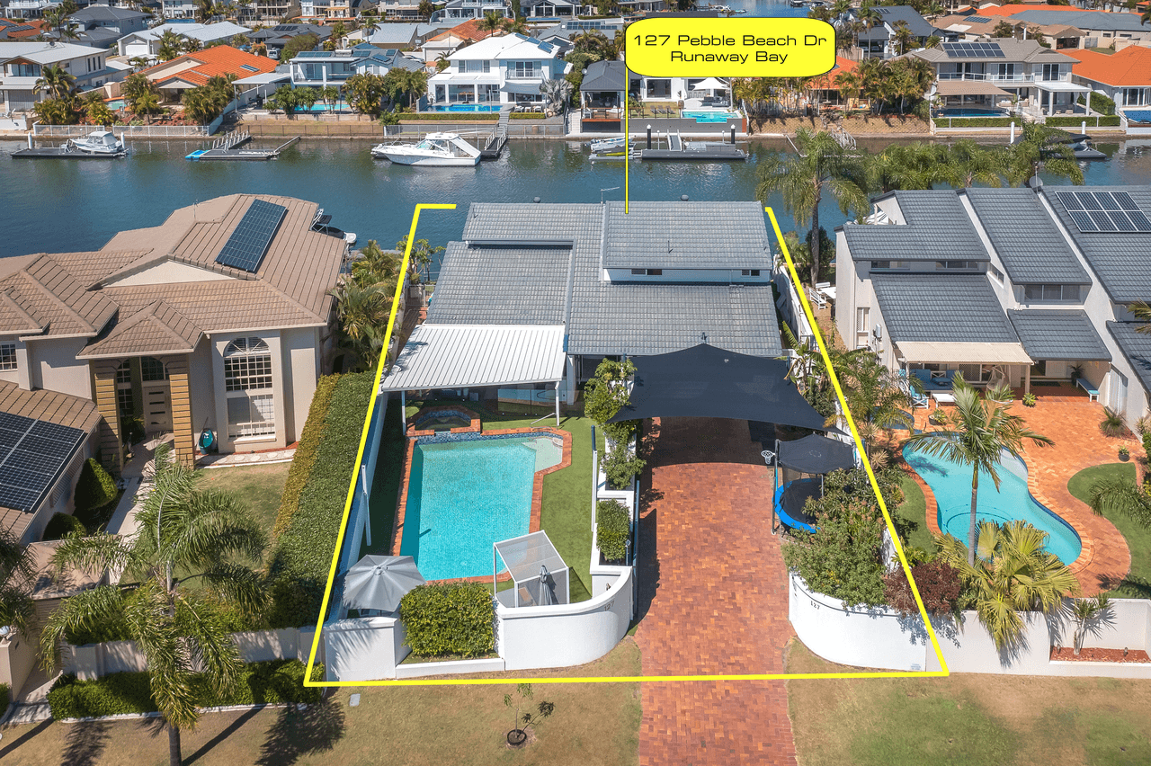 127 Pebble Beach Drive, RUNAWAY BAY, QLD 4216