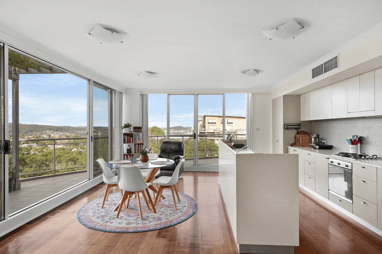 482/80 John Whiteway Drive, GOSFORD, NSW 2250