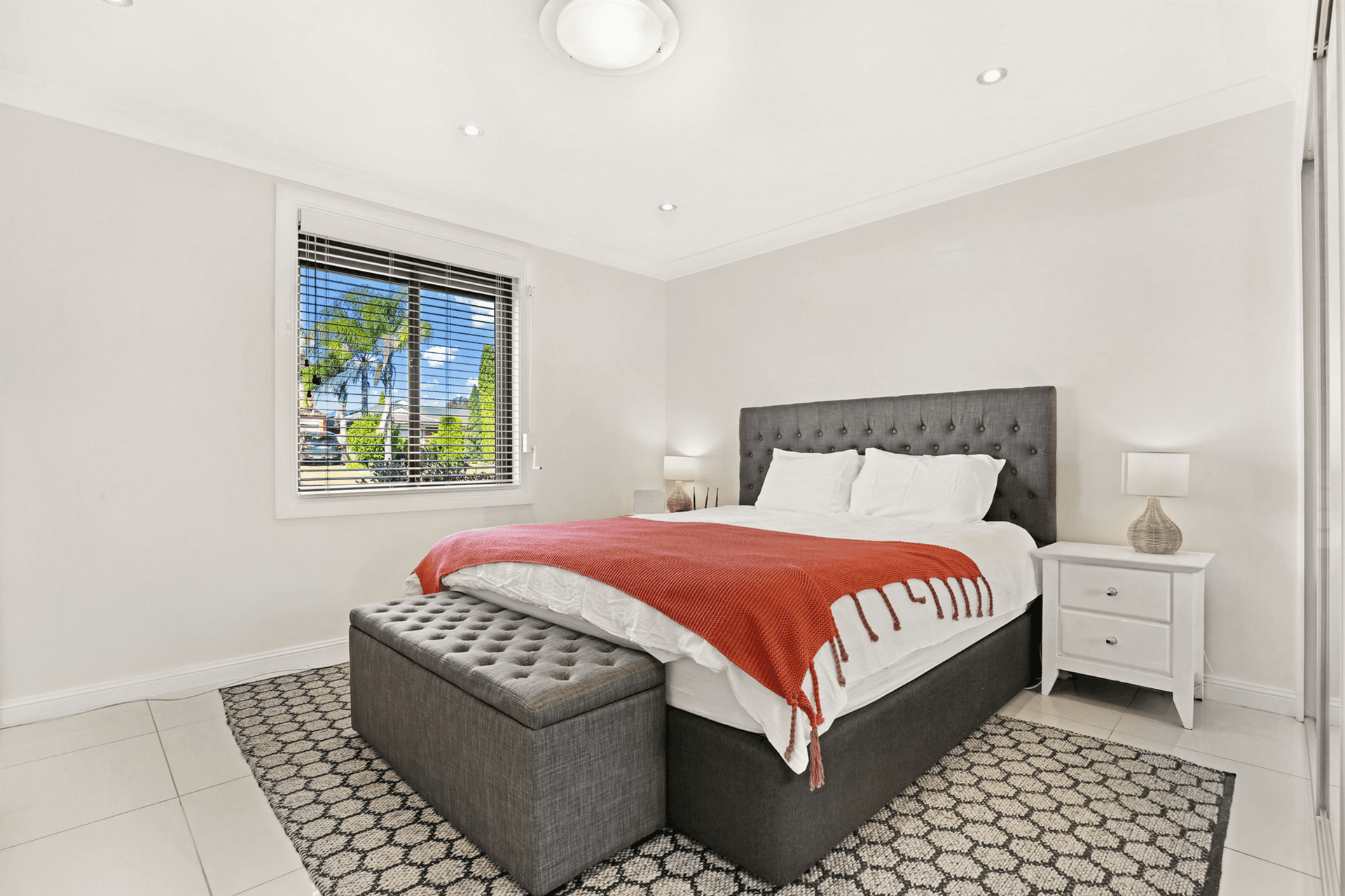 5 Pine Creek Circuit, St Clair, NSW 2759