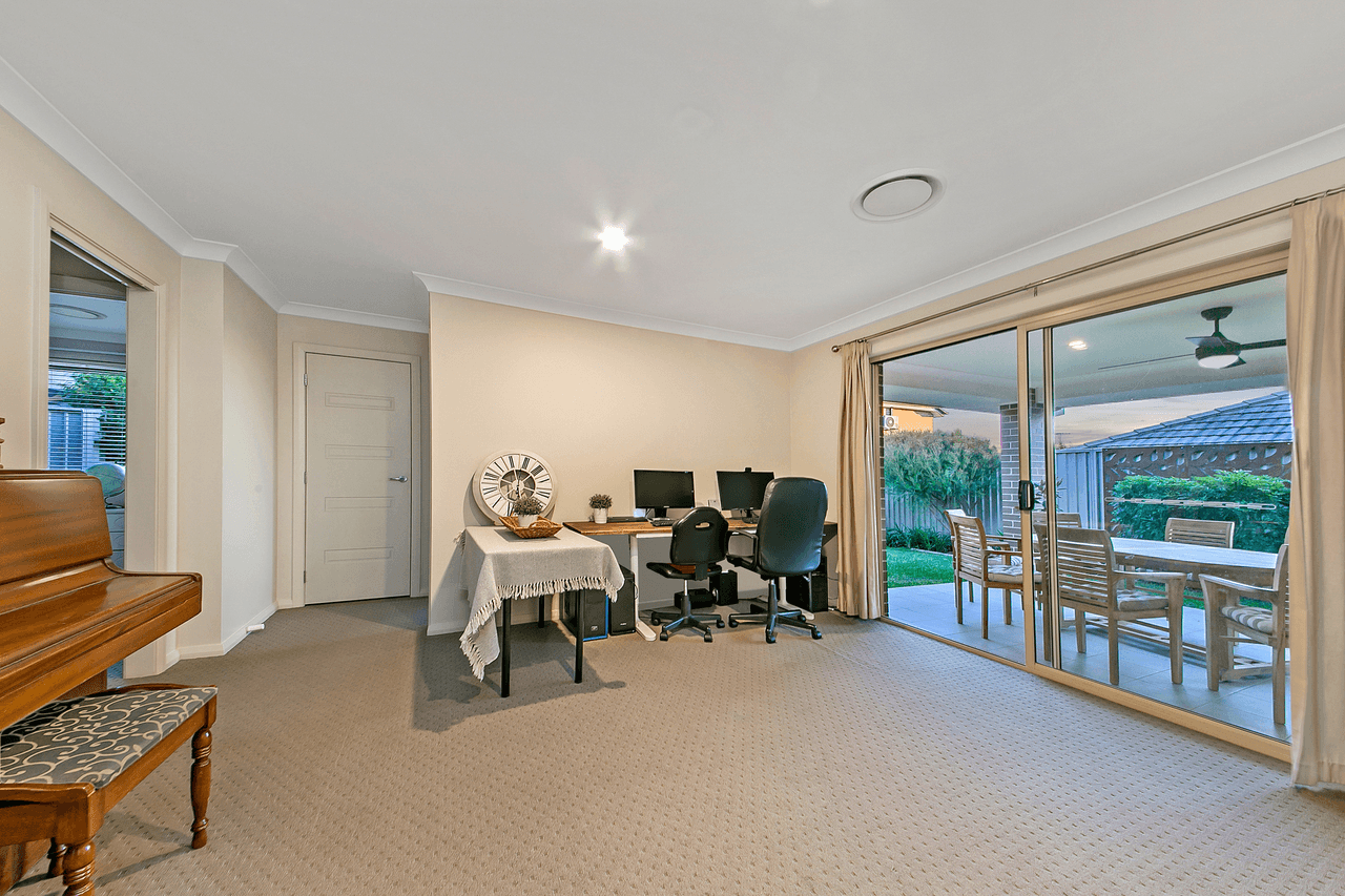 43 Sovereign Avenue, Kellyville Ridge, NSW 2155