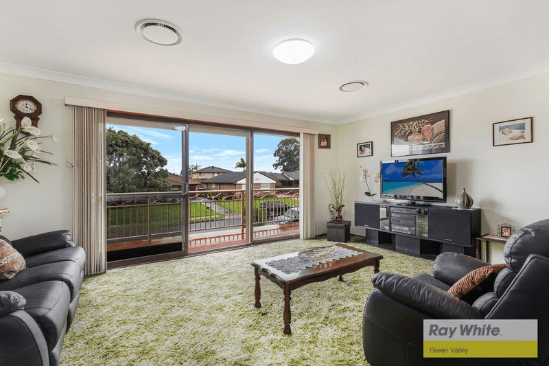 32 St Kilda Street, ST JOHNS PARK, NSW 2176