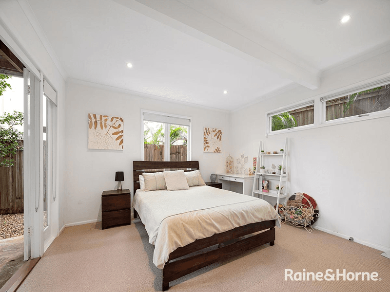 158 Ninth Avenue, ST LUCIA, QLD 4067