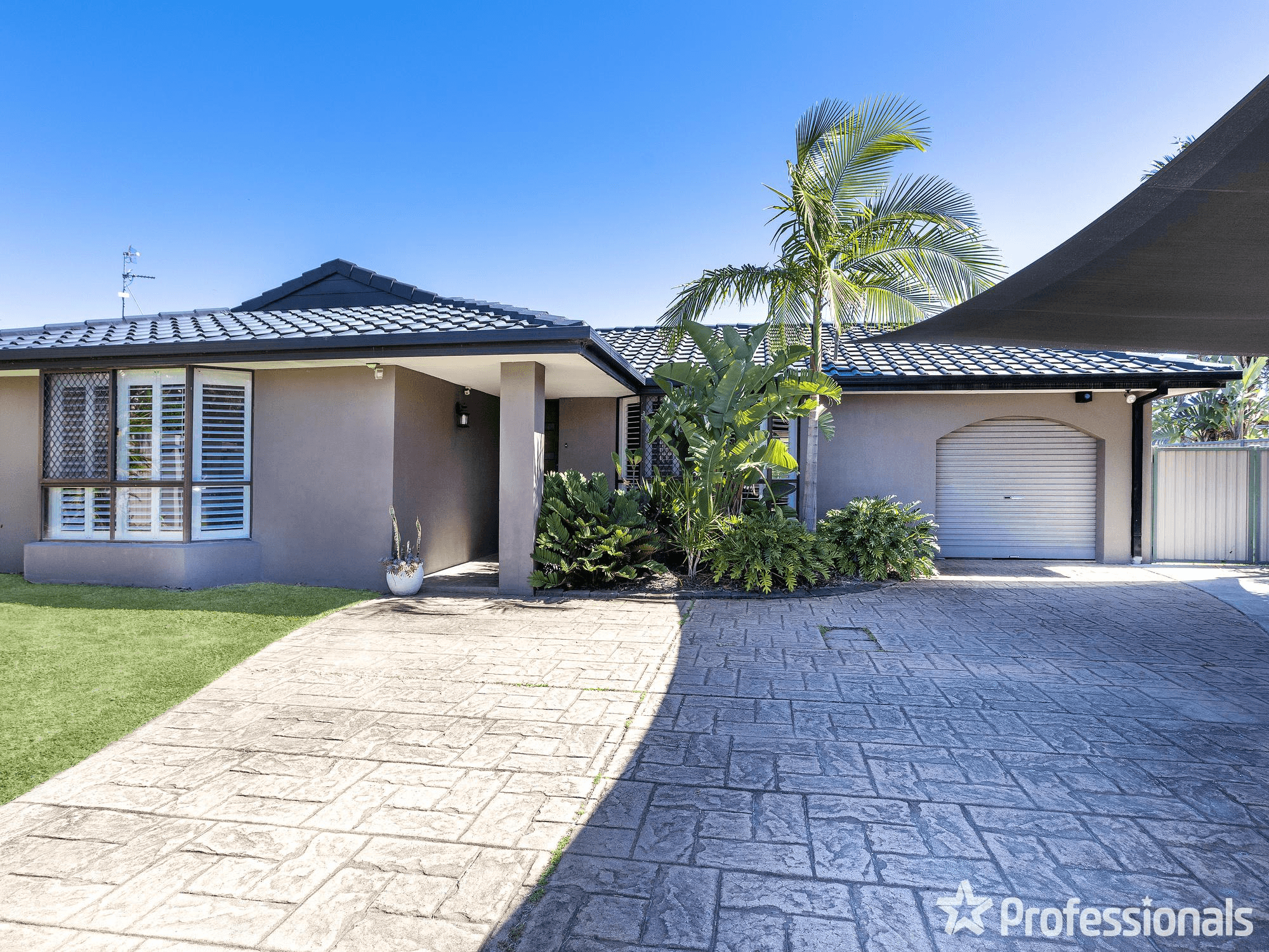 110 Mattocks Road, VARSITY LAKES, QLD 4227