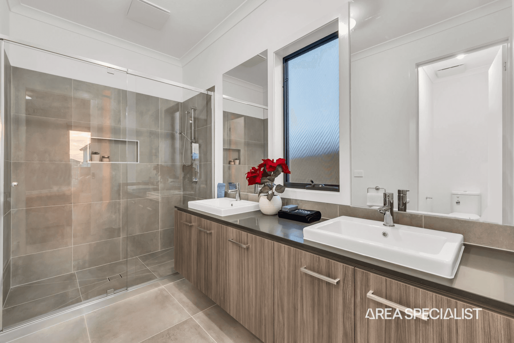 8 Velvet Way, Tarneit, VIC 3029
