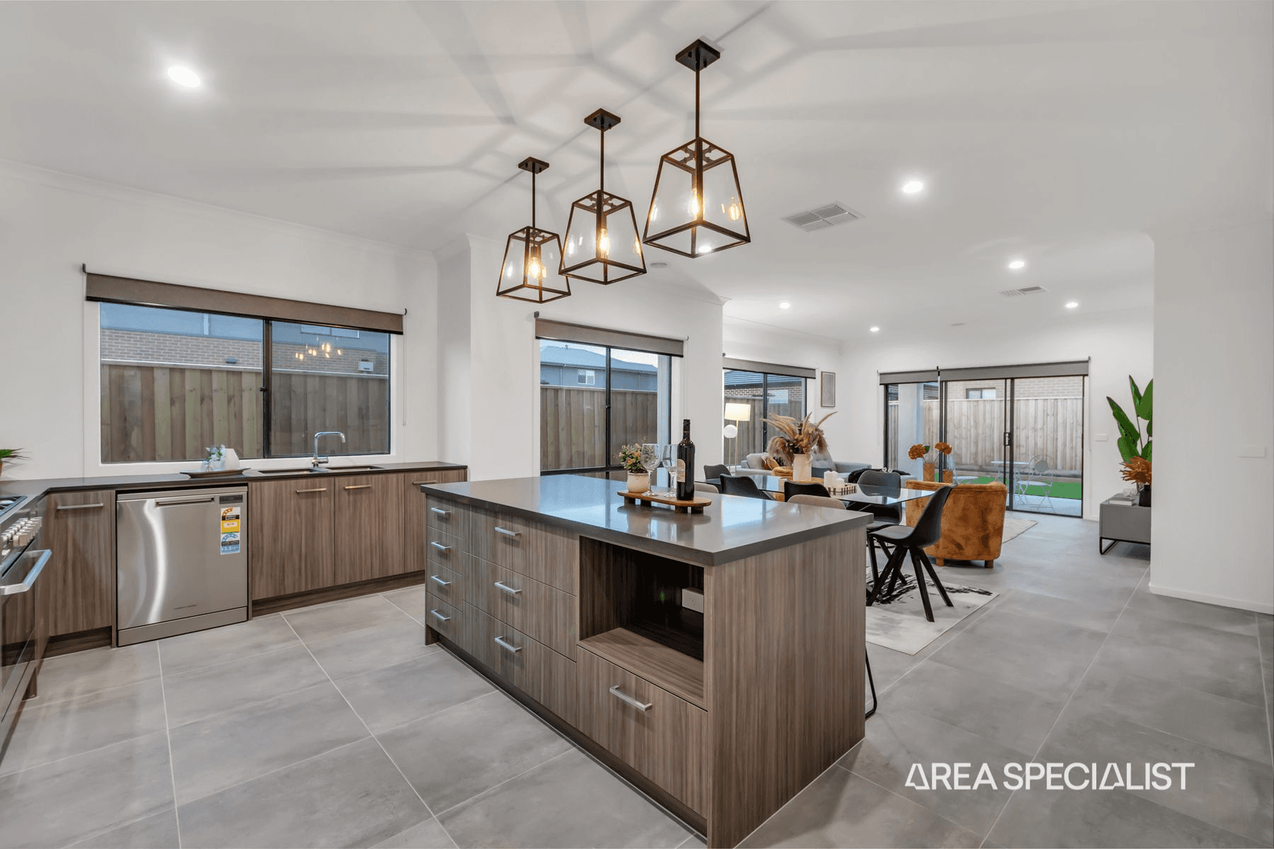 8 Velvet Way, Tarneit, VIC 3029