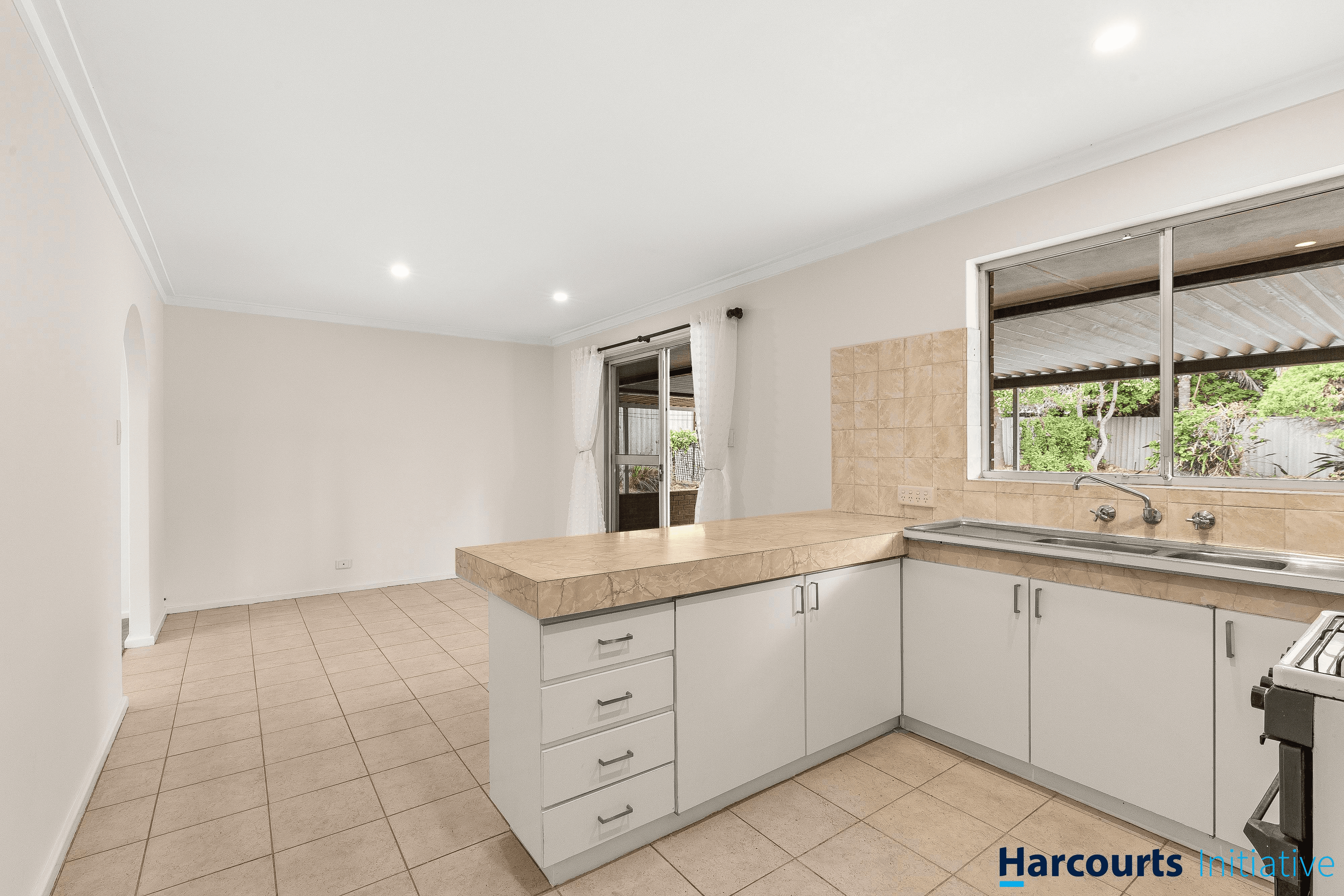 4 Blackmore Avenue, GIRRAWHEEN, WA 6064