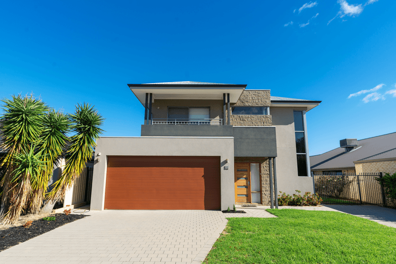 12 Tipperary Bend, CANNING VALE, WA 6155