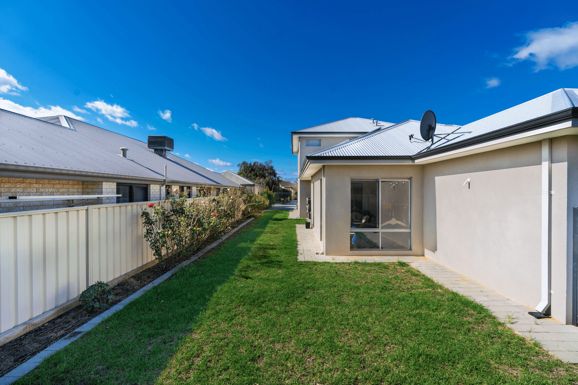 12 Tipperary Bend, CANNING VALE, WA 6155