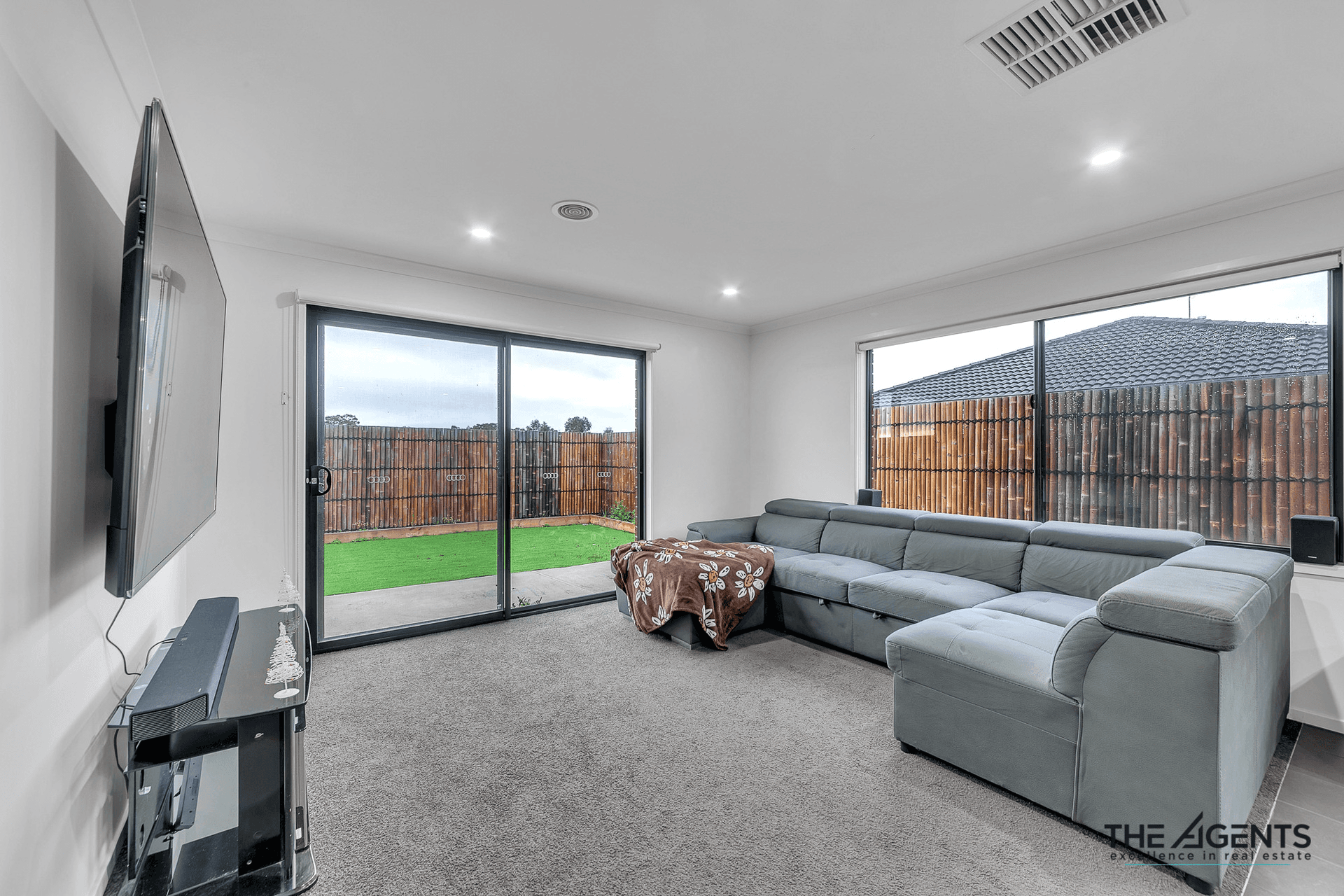 35 Bolton Street, Melton South, VIC 3338