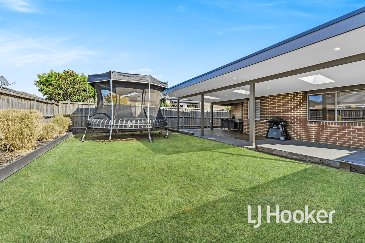 42 Brocker Street, CLYDE NORTH, VIC 3978