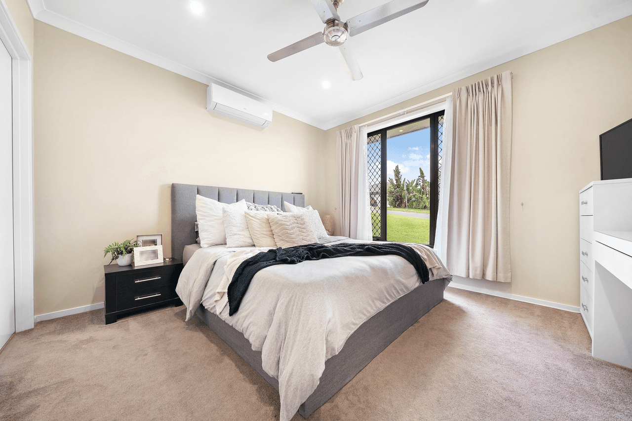 57 Ridgevale Boulevard, HOLMVIEW, QLD 4207