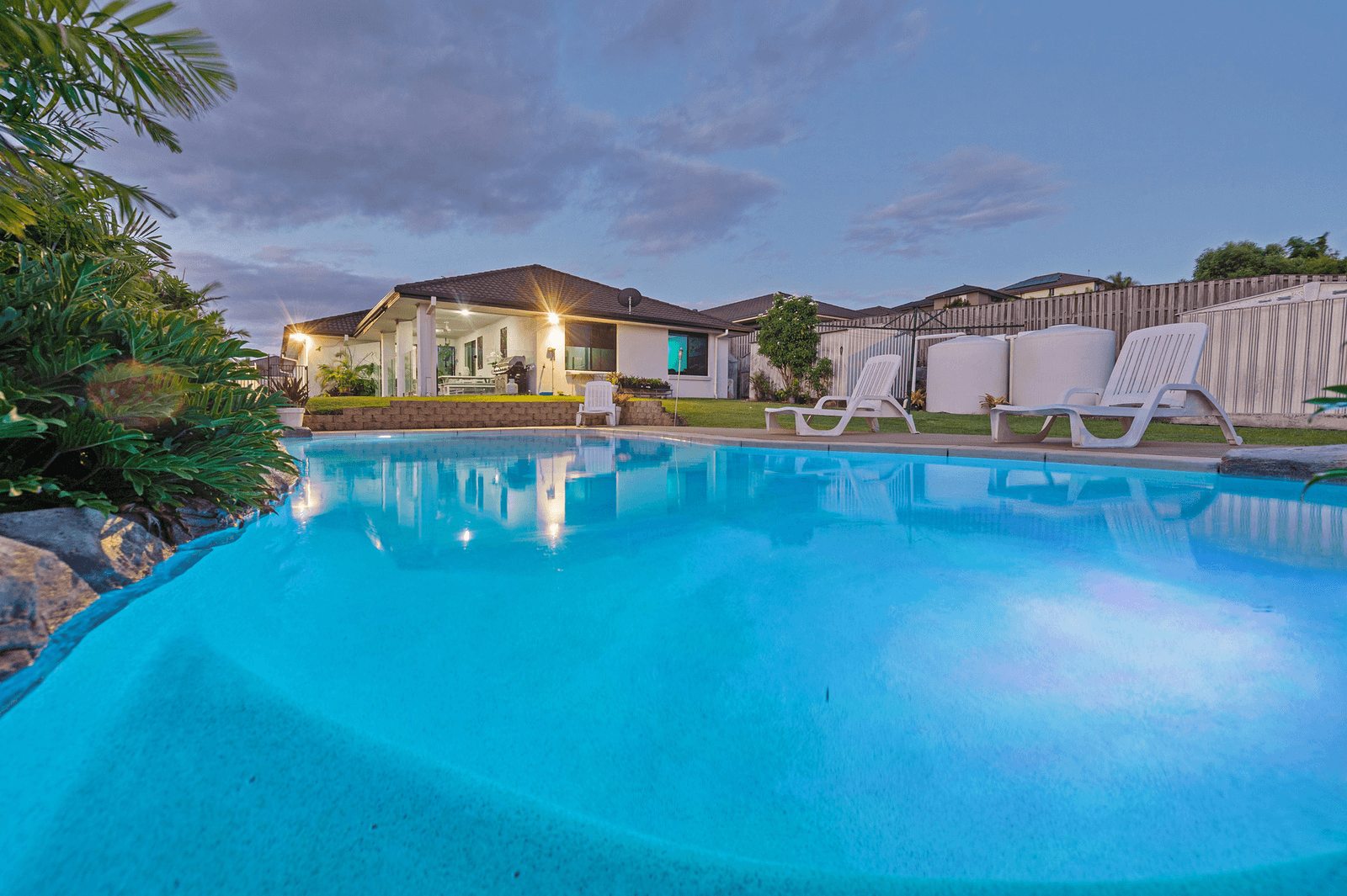 9 Buchanan Circuit, OXENFORD, QLD 4210