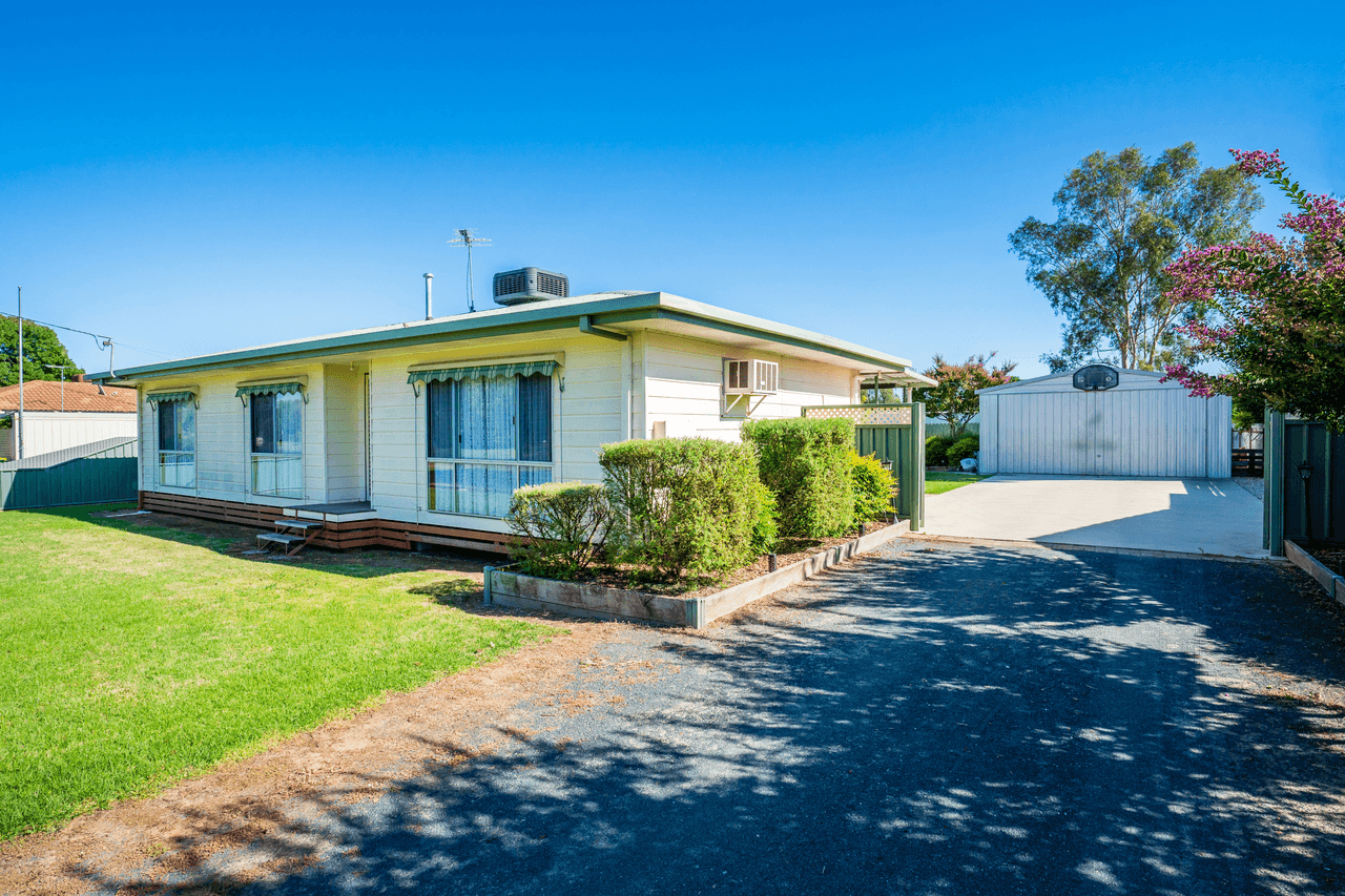 9 Hawkins Street, HOWLONG, NSW 2643