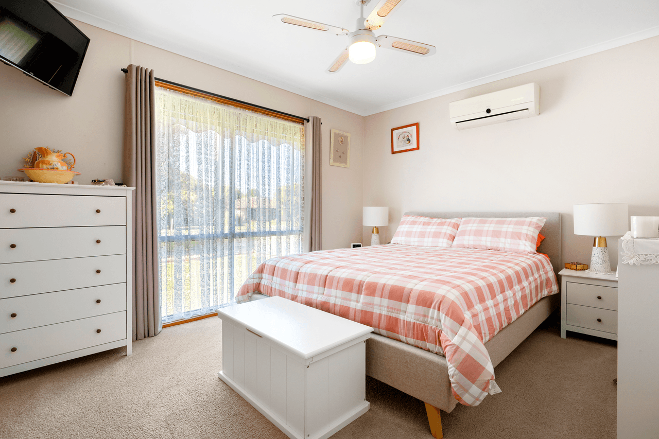 9 Hawkins Street, HOWLONG, NSW 2643