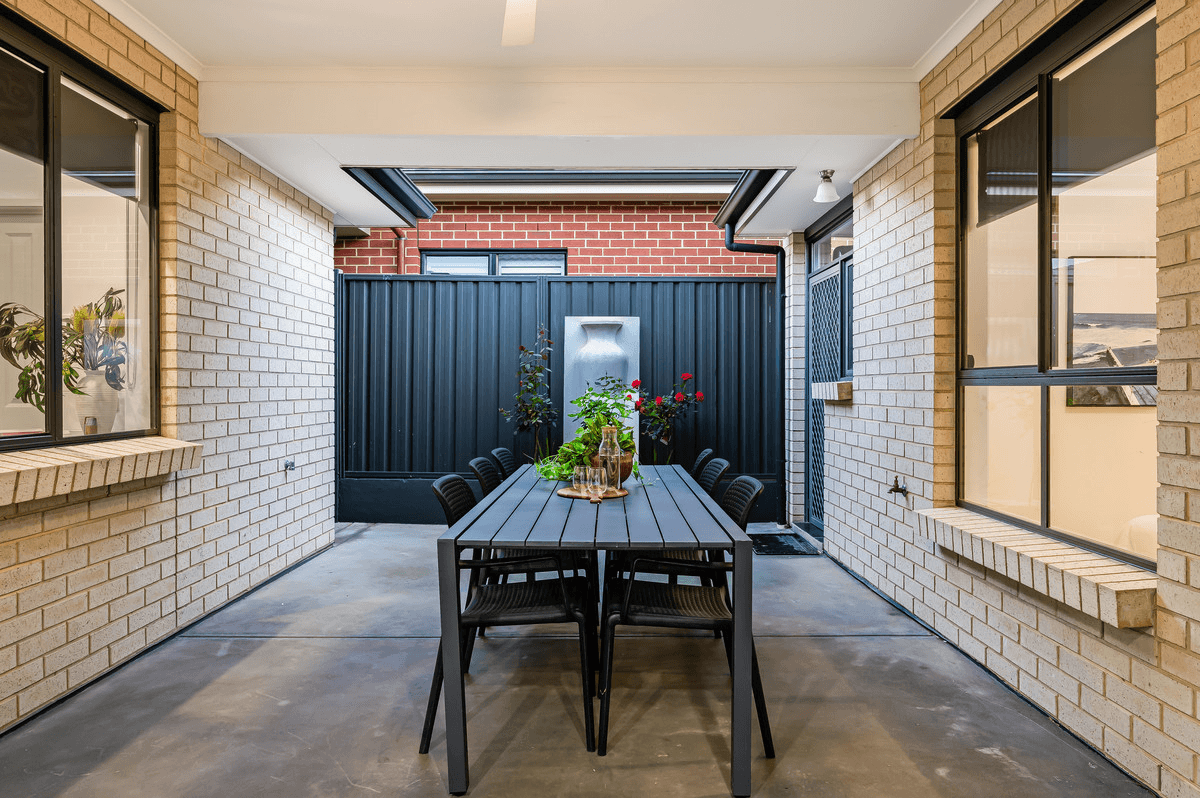 11b Radnor Avenue, ROSTREVOR, SA 5073