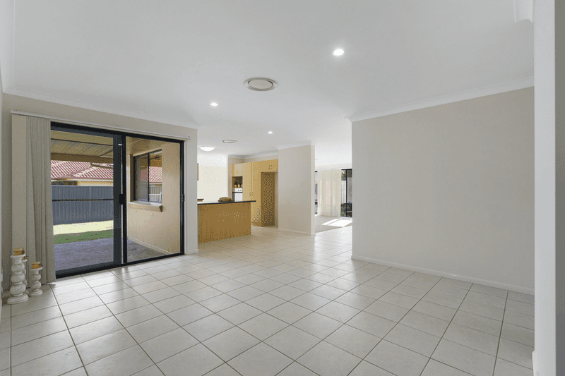 13 Paddy Place, OXENFORD, QLD 4210