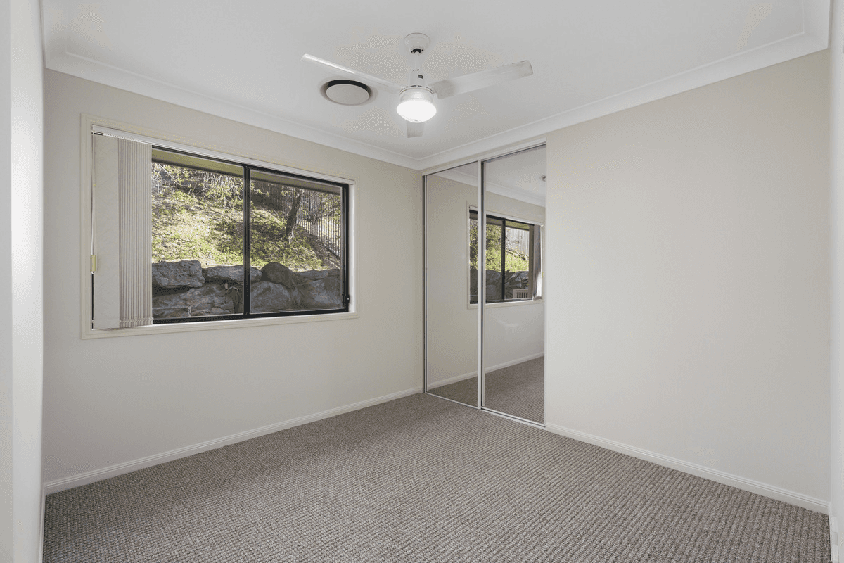 13 Paddy Place, OXENFORD, QLD 4210