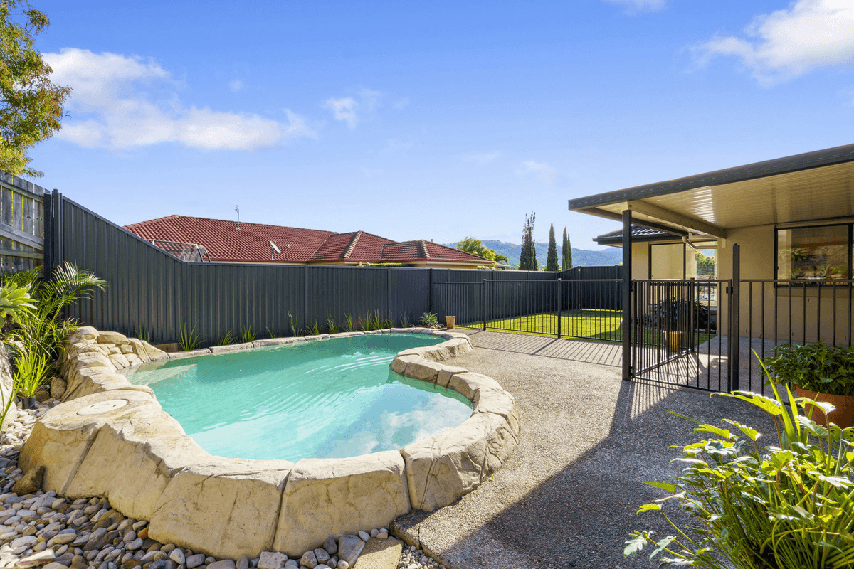 13 Paddy Place, OXENFORD, QLD 4210