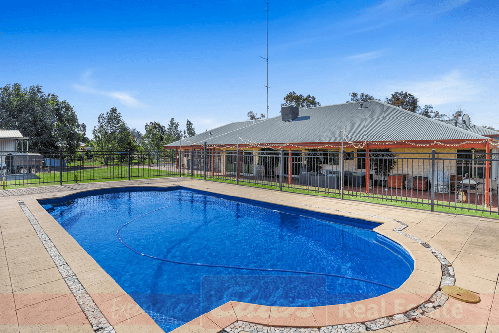 63 HERBERT Road, HARVEY, WA 6220