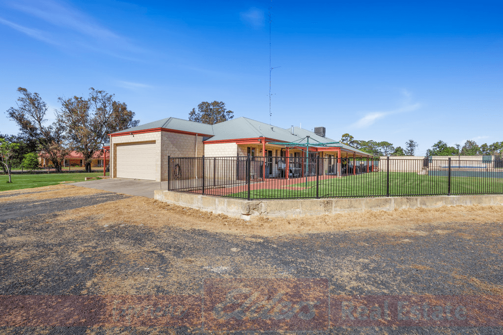 63 HERBERT Road, HARVEY, WA 6220