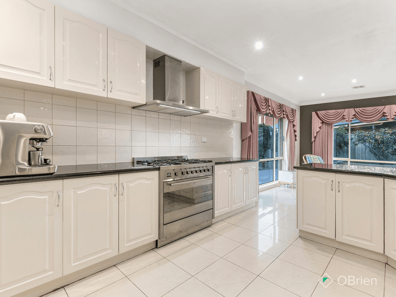 2 Julius Avenue, Dingley Village, VIC 3172