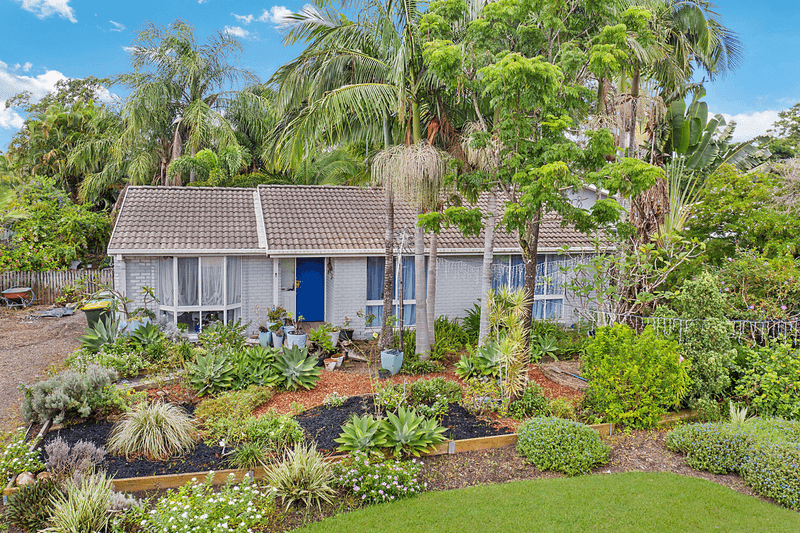 6 Crestmont Drive, BUDERIM, QLD 4556