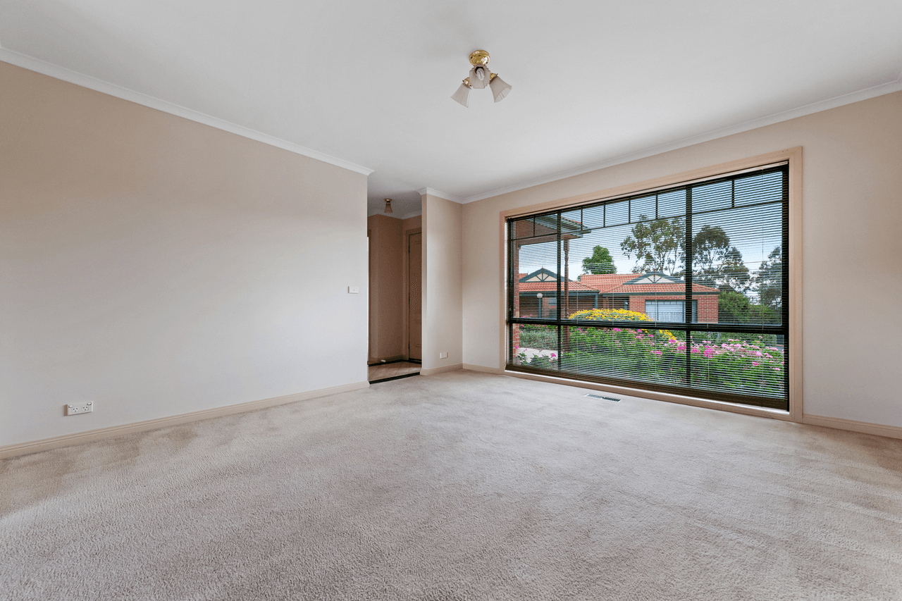 5/8 Knight Crescent, Roxburgh Park, VIC 3064