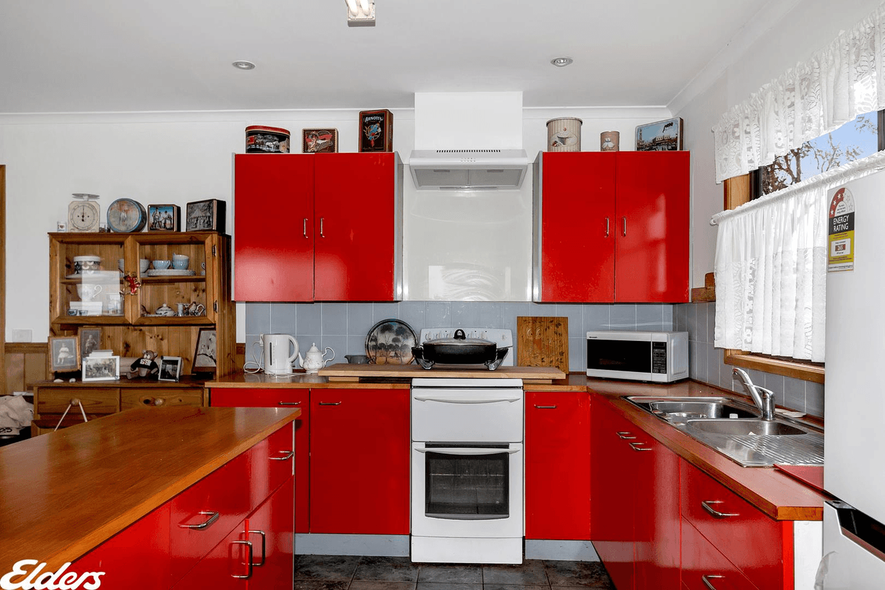 38 SARENA Parade, ROBERTSONS BEACH, VIC 3971