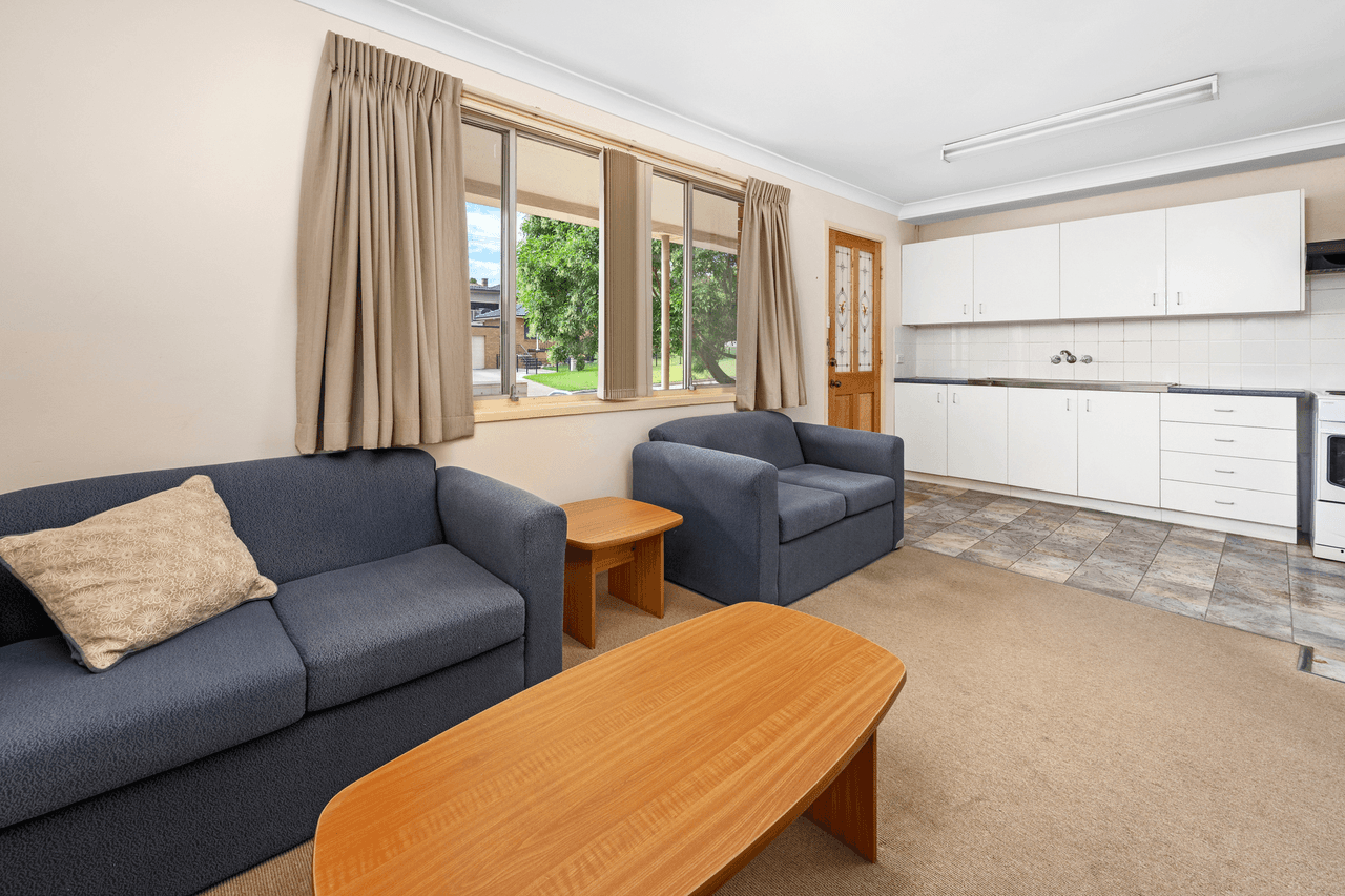 2/2 Capper Street, TELARAH, NSW 2320