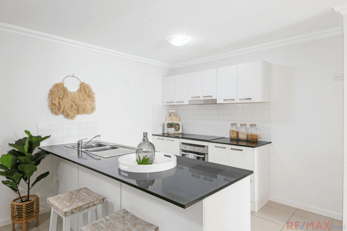 4 Aqua Circuit, CALOUNDRA WEST, QLD 4551