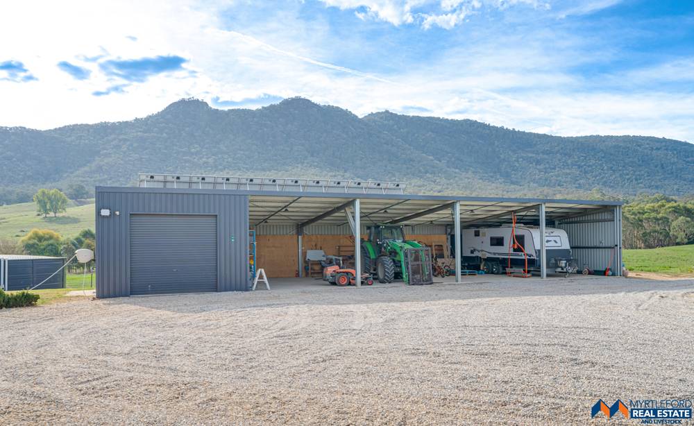 1711 Happy Valley Road, ROSEWHITE, VIC 3737