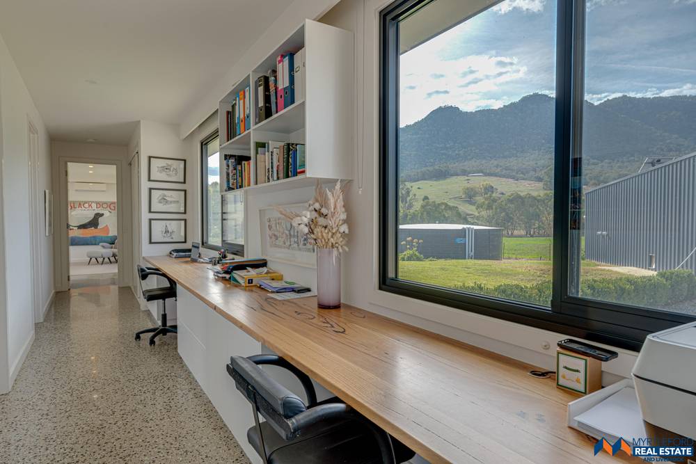 1711 Happy Valley Road, ROSEWHITE, VIC 3737