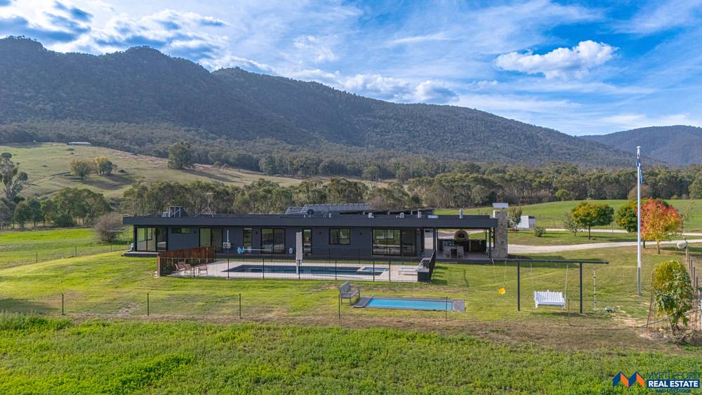 1711 Happy Valley Road, ROSEWHITE, VIC 3737